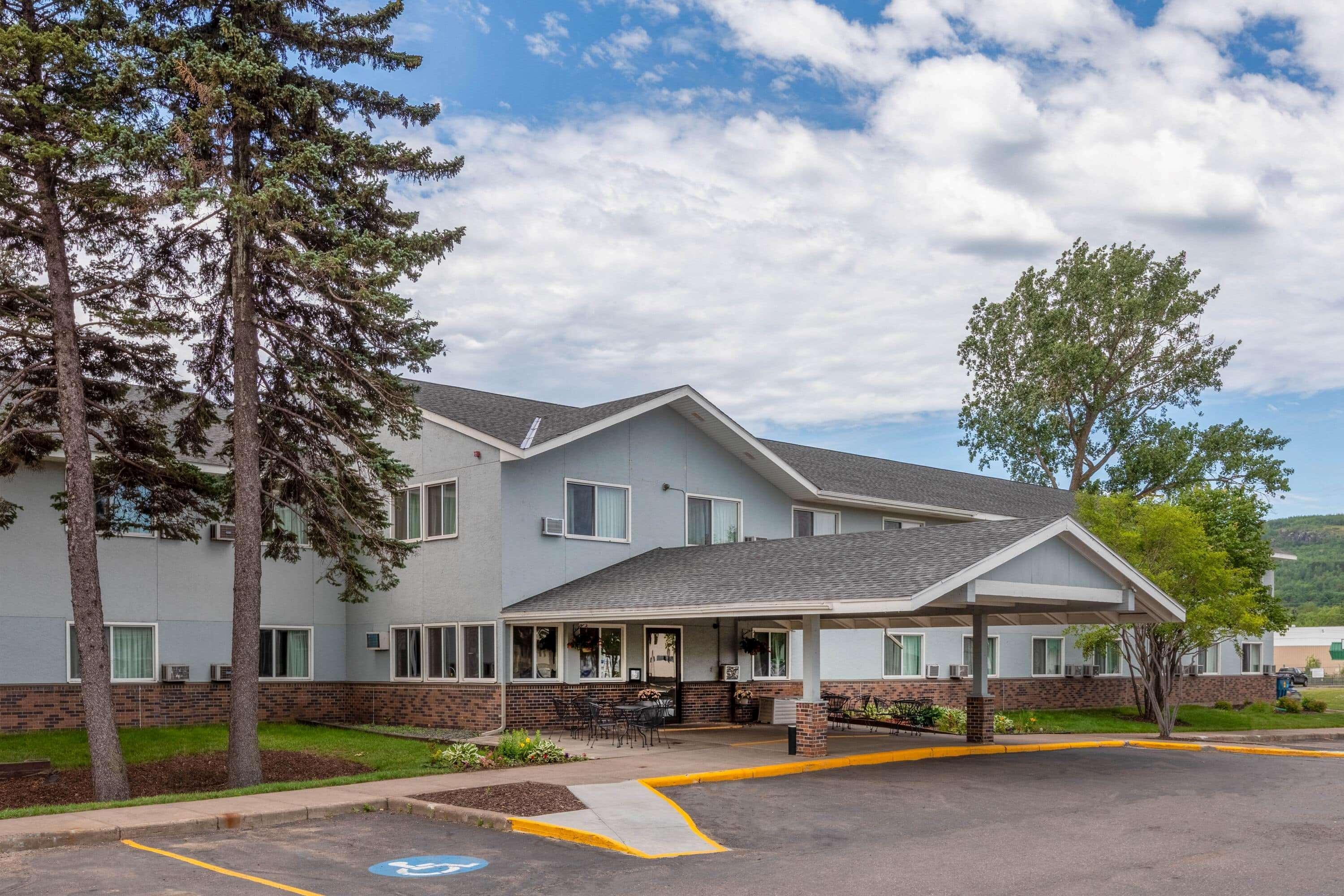 Hotel Super 8 By Wyndham Duluth Extérieur photo
